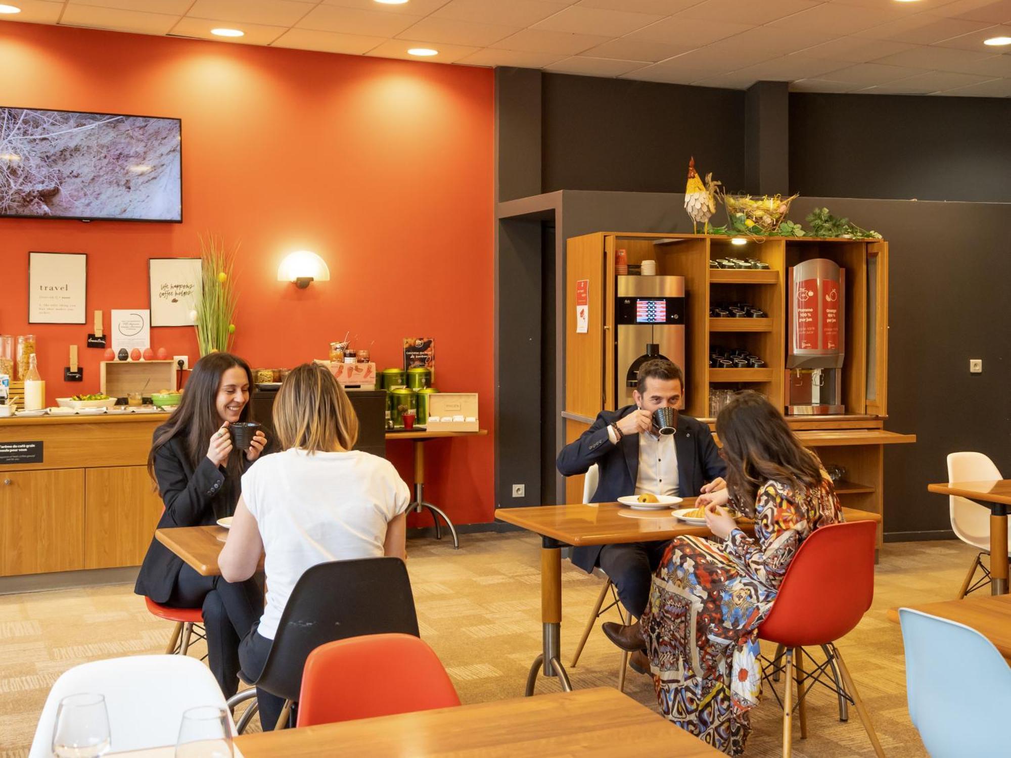 Ibis Le Puy-En-Velay Centre Hotel Bagian luar foto